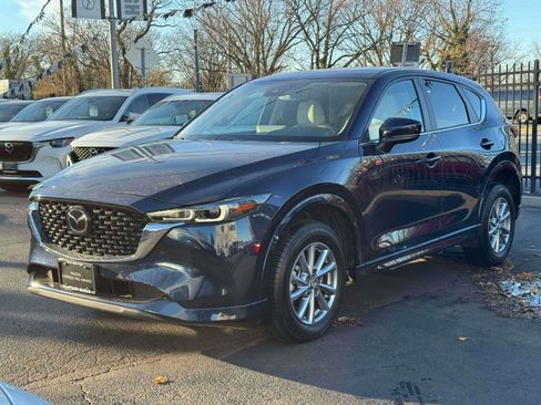 Certified 2025 MAZDA CX-5 AWD 2.5 S w/ Preferred Package image 4