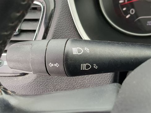 Certified 2020 Jeep Compass Limited image 33