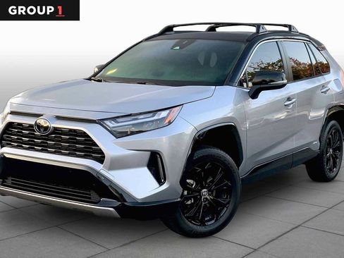 Used 2025 Toyota RAV4 XSE AWD/4WD image 1