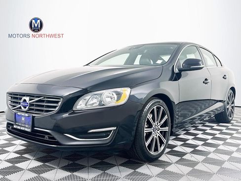 Used 2016 Volvo S60 T6 image 1