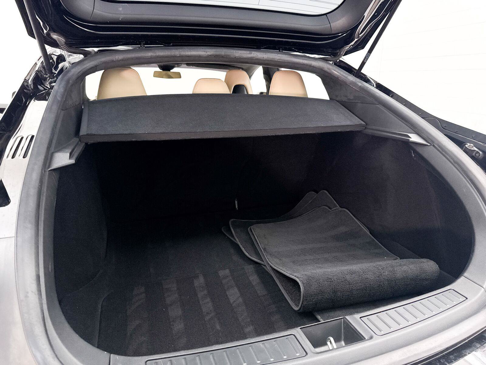Used 2016 Tesla Model S 70 RWD image 30