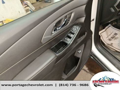 Used 2023 Chevrolet Traverse LT w/ LPO, Floor Liner Package image 13