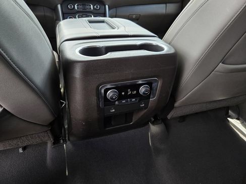 Used 2021 Chevrolet Tahoe LT RWD image 17