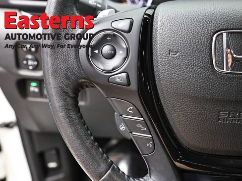Used 2017 Honda Pilot Elite image 15