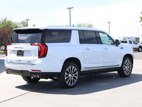New 2026 GMC Yukon XL Denali w/ Denali Reserve Package AWD/4WD image 6