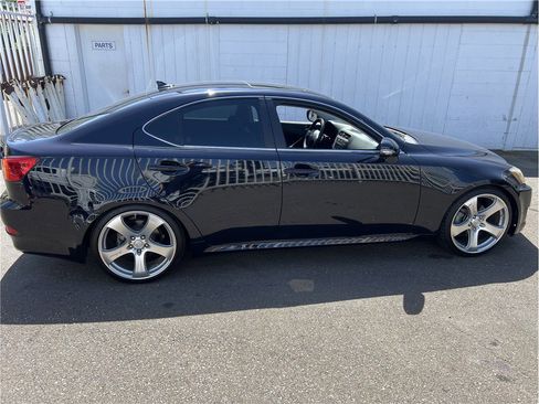 Used 2010 Lexus IS 250 image 8