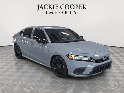 Used 2022 Honda Civic Sport image 3