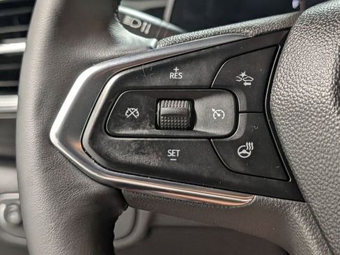 Used 2024 Chevrolet TrailBlazer LT w/ Convenience Package FWD image 20