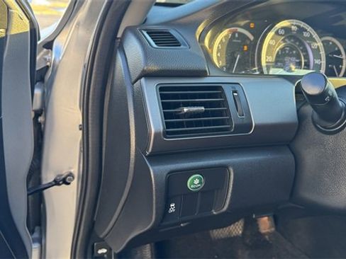 Used 2015 Honda Accord LX image 19