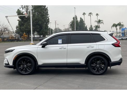 Certified 2023 Honda CR-V Sport Touring image 2