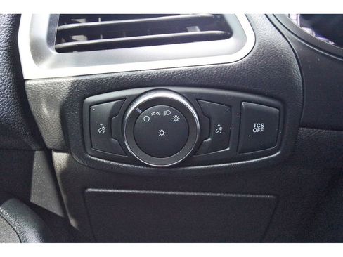 Used 2022 Ford Edge SE w/ Black Appearance Package AWD/4WD image 18