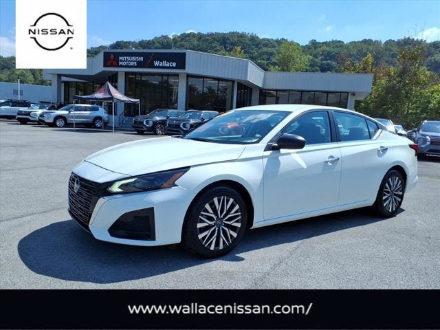 Used 2025 Nissan Altima 2.5 SV FWD image 1
