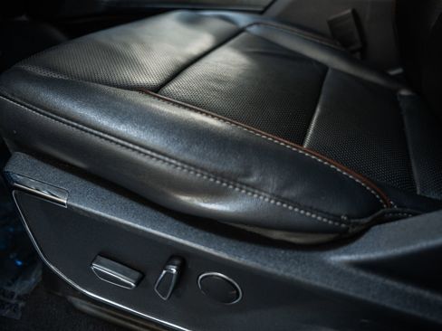 Used 2023 Ford F150 Lariat w/ Equipment Group 502A High image 38