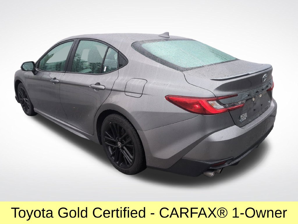 Certified 2025 Toyota Camry SE FWD image 3