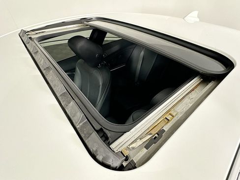 Used 2019 BMW 430i Coupe w/ M Sport Package RWD image 22