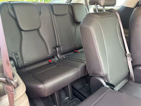 Used 2026 Kia Carnival FWD image 10