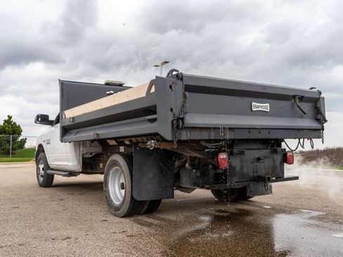 Used 2018 RAM 3500 Tradesman RWD image 5