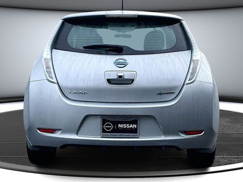 Used 2014 Nissan Leaf SV w/ LED & Quick Charge Package image 5
