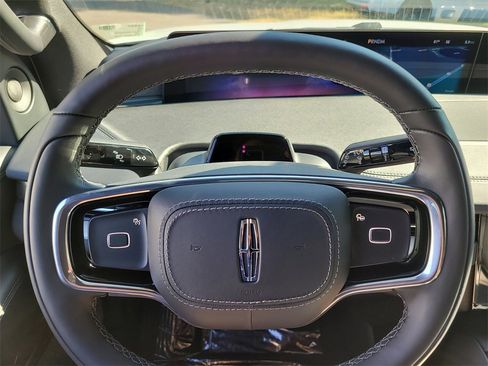 New 2025 Lincoln Navigator Reserve w/ Jet Appearance Package image 30