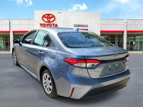 Used 2025 Toyota Corolla LE image 4