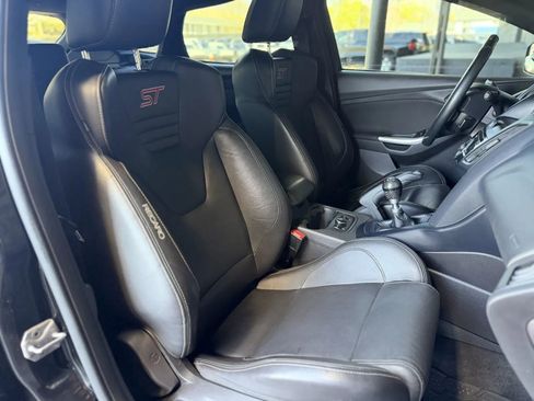 Used 2013 Ford Focus ST image 19
