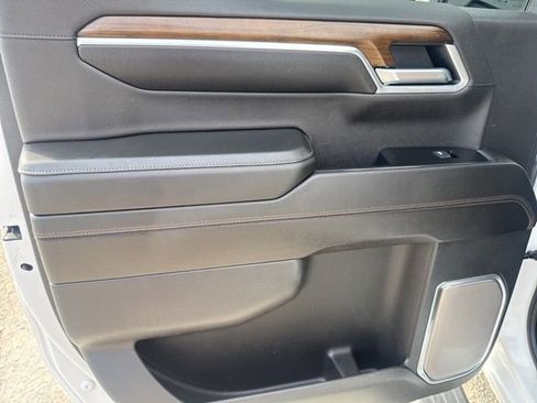 Used 2025 Chevrolet Silverado 1500 High Country w/ High Country Premium Package image 28