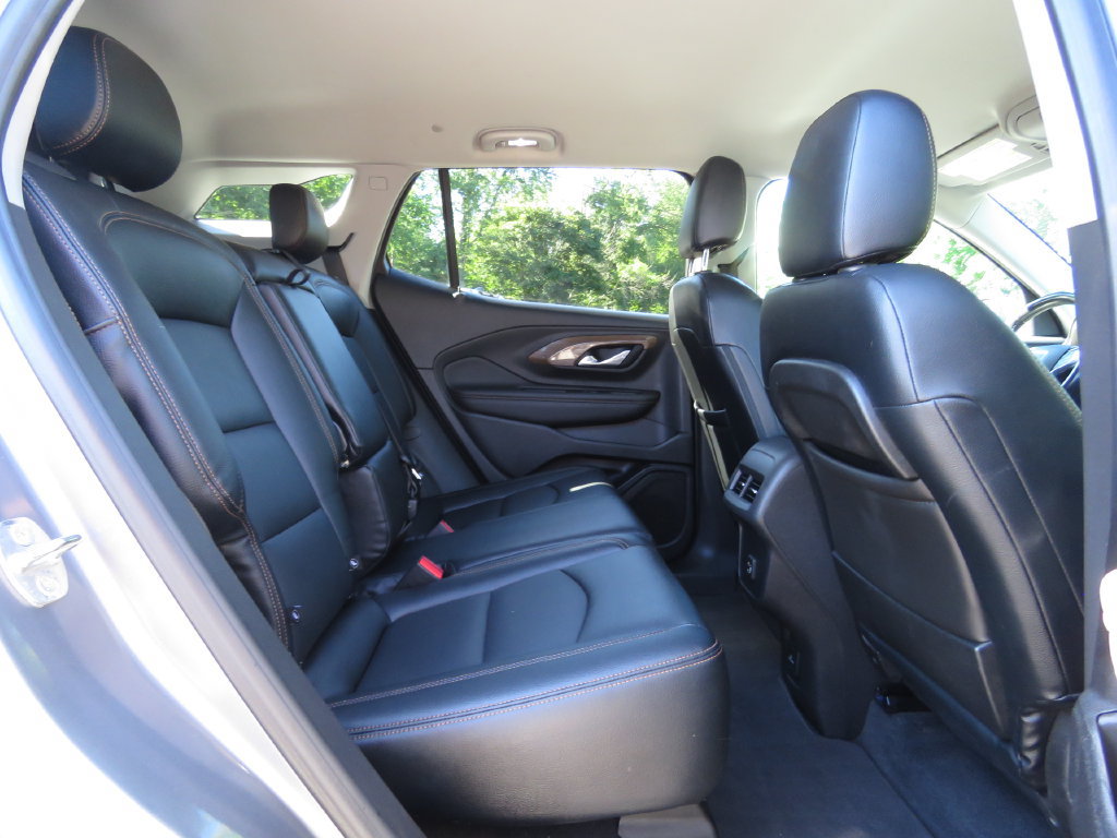 Used 2020 GMC Terrain SLE w/ Driver Convenience Package AWD/4WD image 16