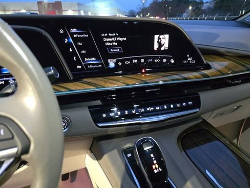 Certified 2021 Cadillac Escalade Sport Platinum image 23