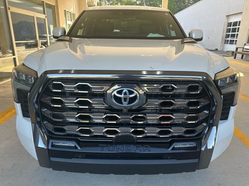 Used 2024 Toyota Tundra Platinum AWD/4WD image 9
