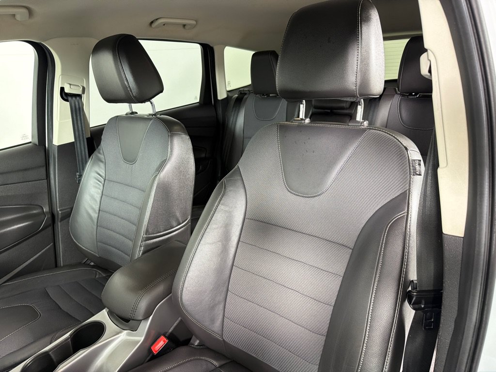 Used 2015 Ford Escape SE AWD/4WD image 12