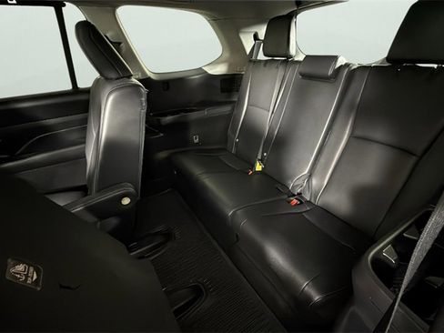Used 2024 Toyota Grand Highlander XLE image 43