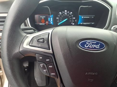 Used 2018 Ford Fusion S FWD image 29