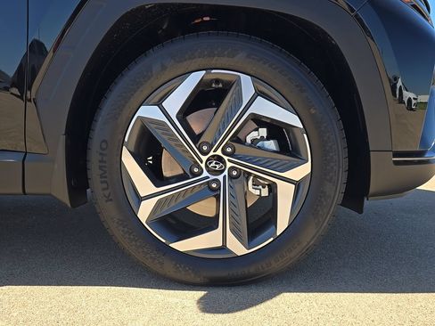 New 2024 Hyundai Tucson Limited FWD image 2