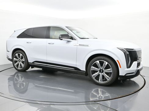 New 2026 Cadillac Escalade IQ Luxury 2 image 7