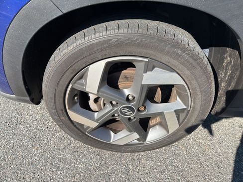 Used 2022 Hyundai Venue SEL image 10