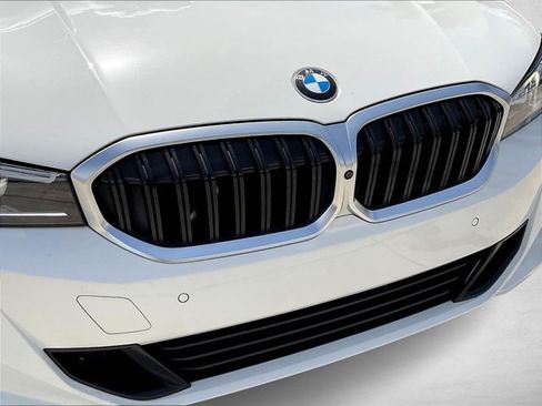 Used 2023 BMW 330i Sedan w/ Parking Assistance Package RWD image 28