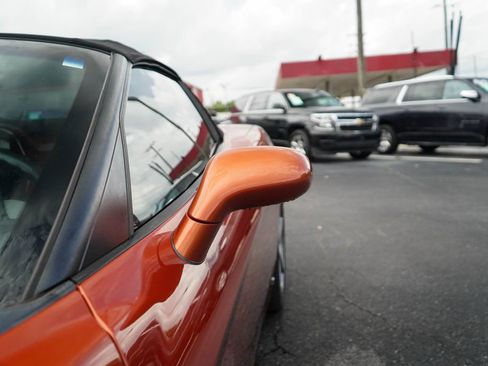 Used 2006 Chevrolet Corvette Convertible RWD image 20