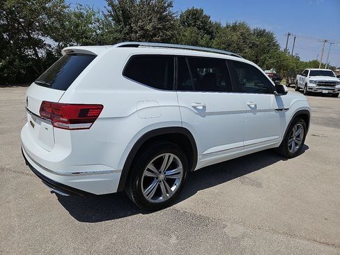 Used 2019 Volkswagen Atlas SE w/ Towing Package FWD image 8