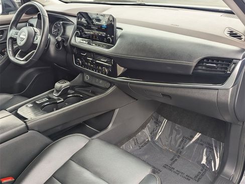 Used 2023 Nissan Rogue SL w/ SL Premium Package image 33