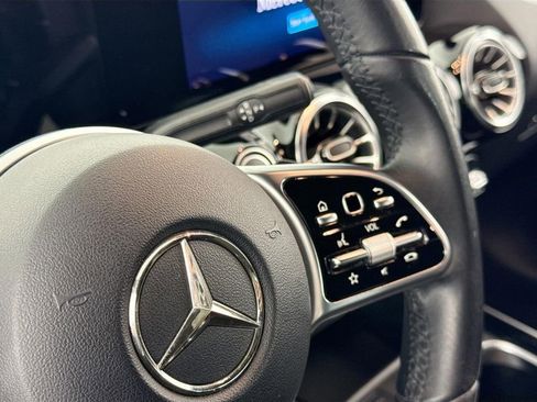 Used 2022 Mercedes-Benz GLA 250 image 19