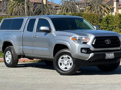 Used 2023 Toyota Tacoma SR image 2