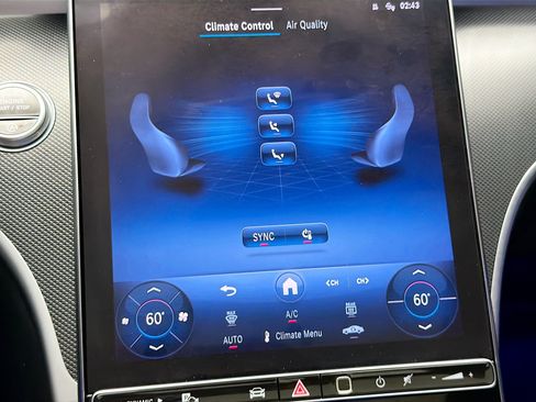 Used 2025 Mercedes-Benz C 300 Sedan image 17