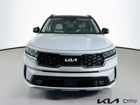 Certified 2023 Kia Sorento SX FWD image 2