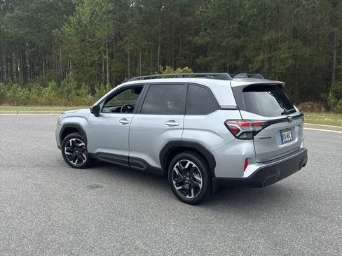 Used 2025 Subaru Forester Limited w/ Popular Package #2 image 3