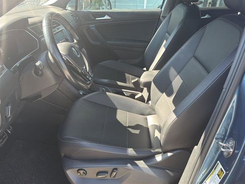 Used 2019 Volkswagen Tiguan SEL R-Line image 12