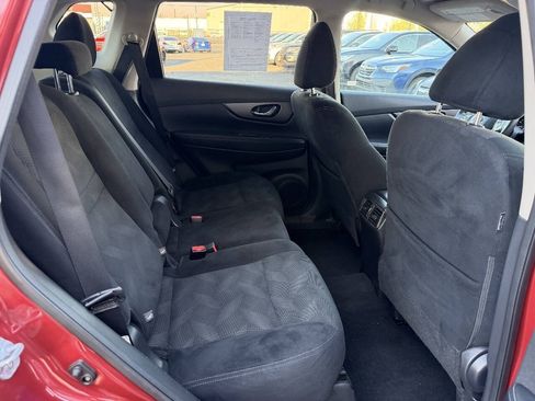 Used 2016 Nissan Rogue SV AWD/4WD image 13