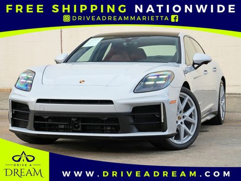Used 2025 Porsche Panamera image 1