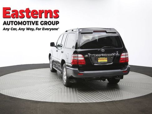 Used 2005 Toyota Land Cruiser image 69