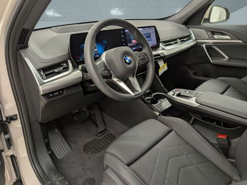 New 2026 BMW X1 xDrive28i w/ Technology Package AWD/4WD image 4