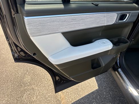 New 2025 Hyundai Santa Fe Calligraphy image 13